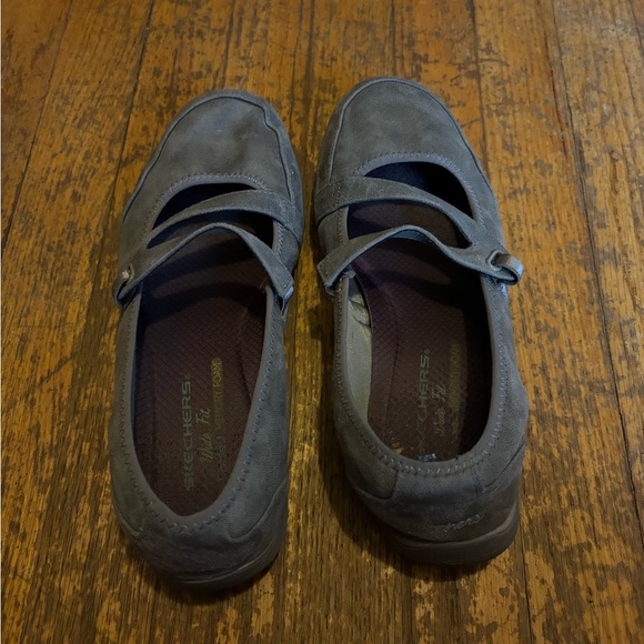 Skechers Wide Fit Women's Memory Foam Slip-On Mary Jane Style Grey - Picture 5 of 8